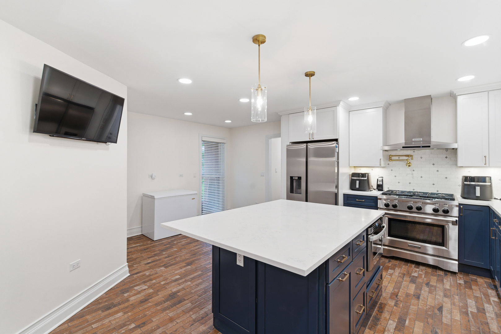 1725 Sunset Ridge Road Glenview, IL 60025 - Photo 11 of 38