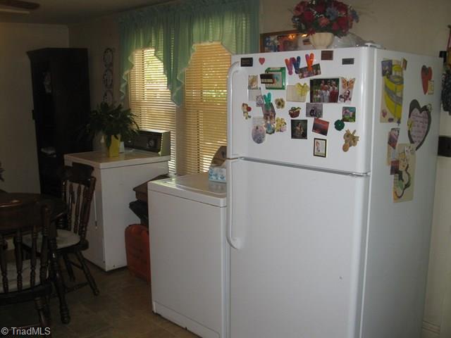 536 Boomer Road Boomer, NC 28606 - Photo 31 of 33 kitchen