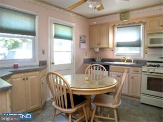 46 Brockton Road Hamilton, NJ 08619 - Photo 5 of 10 Kitchen