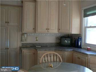 46 Brockton Road Hamilton, NJ 08619 - Photo 6 of 10 Kitchen