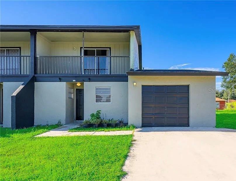 797 Lucaya Dr Unit B  