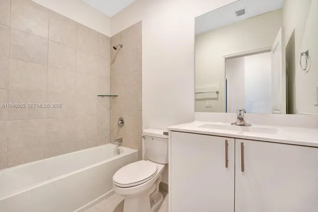 $2,990 | 11918 Southwest 245 Terrace, Unit 11918, Homestead, FL 33032