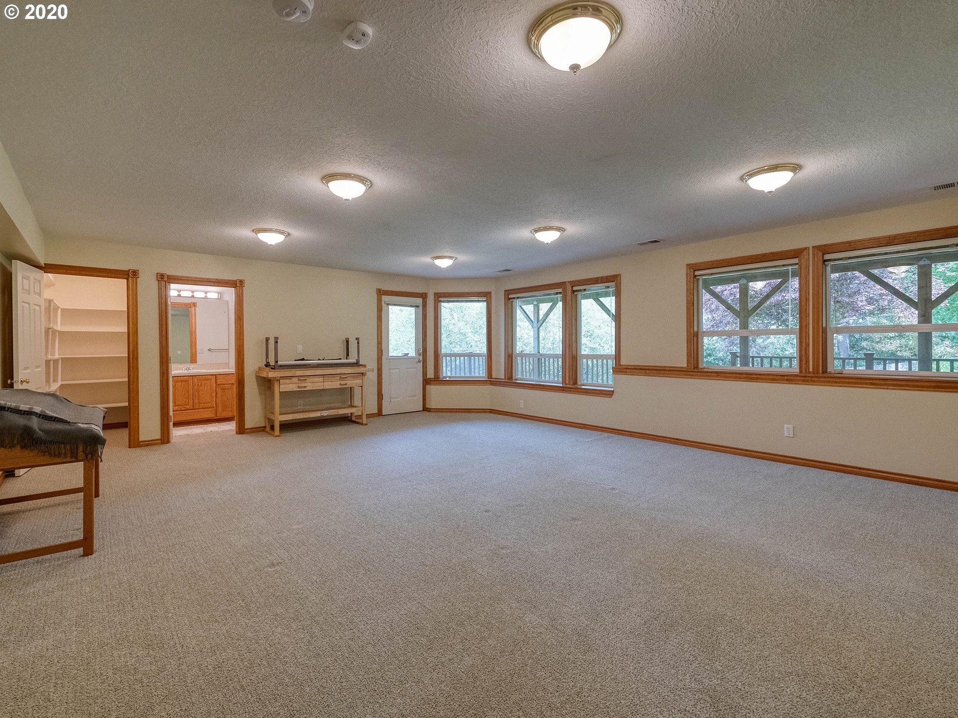 19509 Southwest Ruth Court Aloha, OR 97007 - Photo 15 of 32 Gallery Image 15