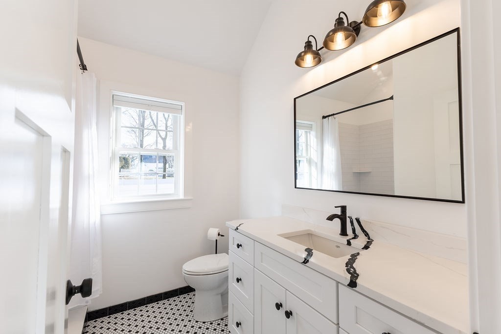 17 R Harding Road Norwood, MA 02062 - Photo 16 of 24