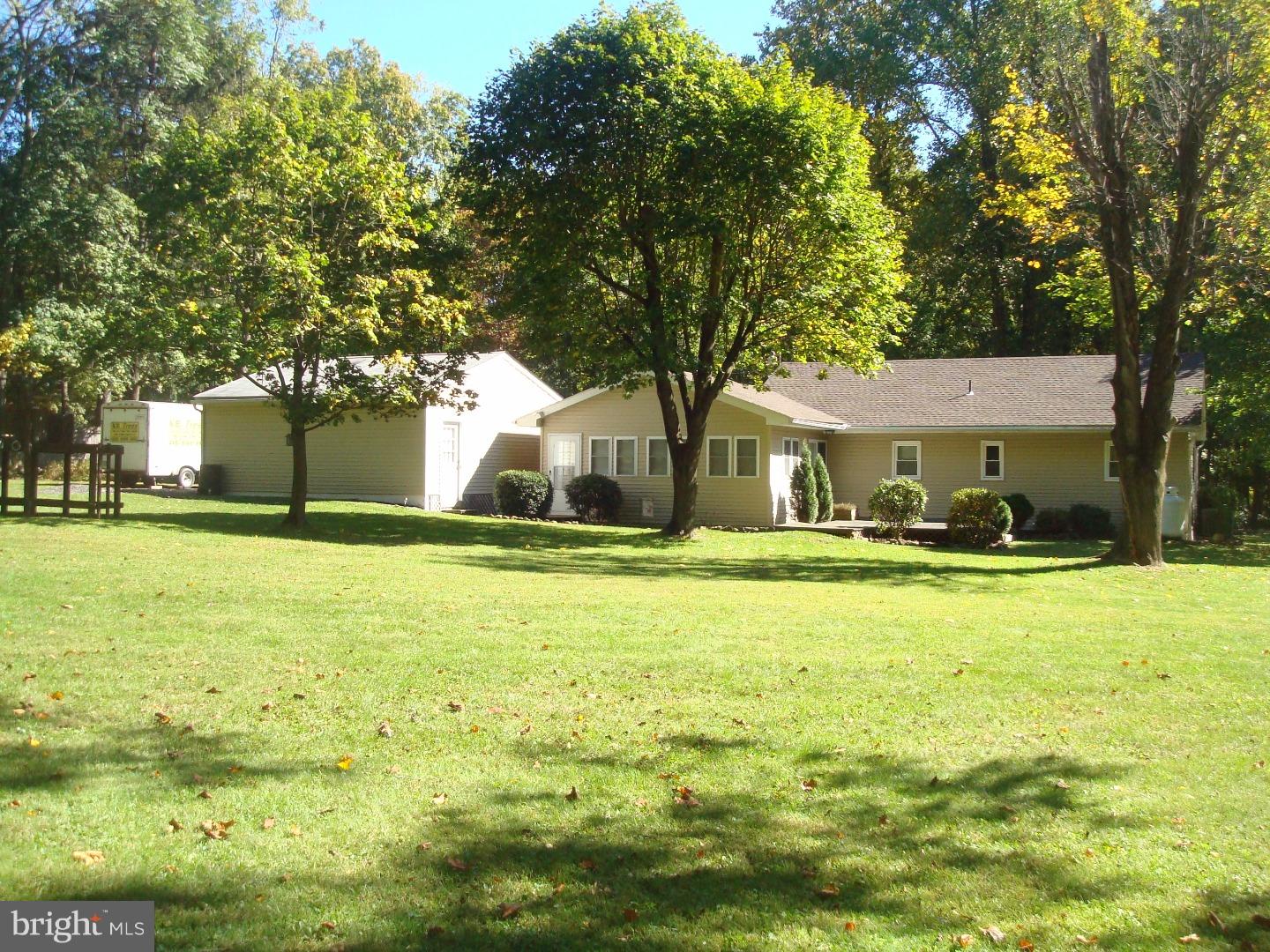 1555 Becker Road Green Lane, PA 18054 - Photo 4 of 15 Gallery Image 4