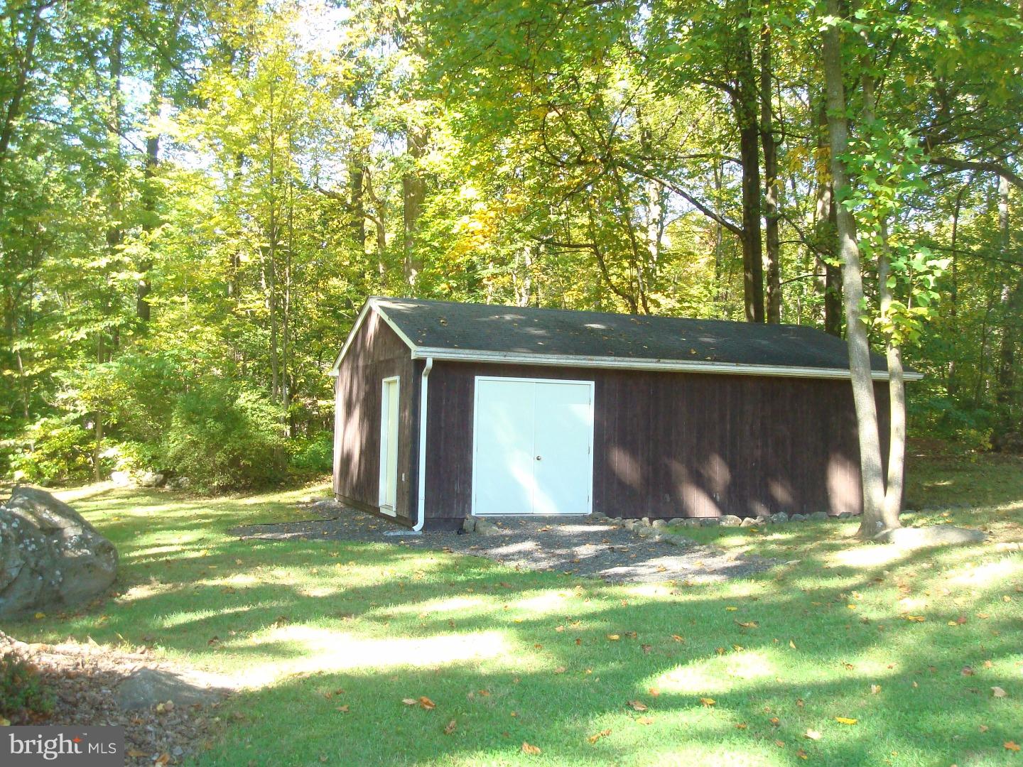 1555 Becker Road Green Lane, PA 18054 - Photo 5 of 15 Gallery Image 5