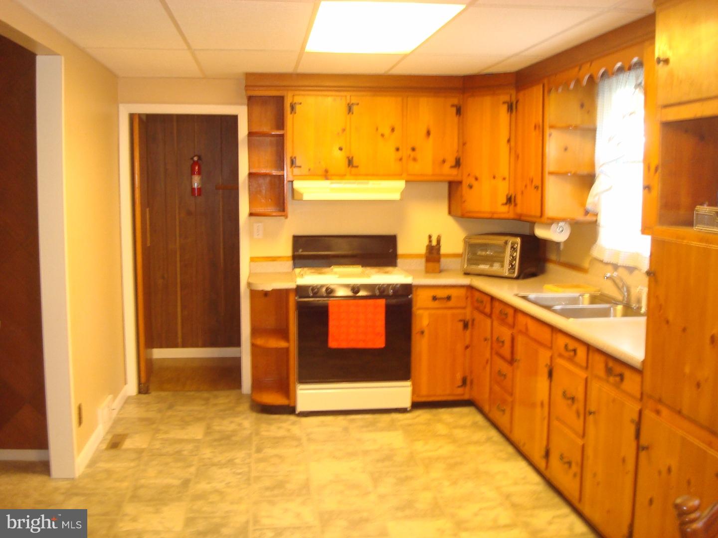 1555 Becker Road Green Lane, PA 18054 - Photo 7 of 15 Gallery Image 7