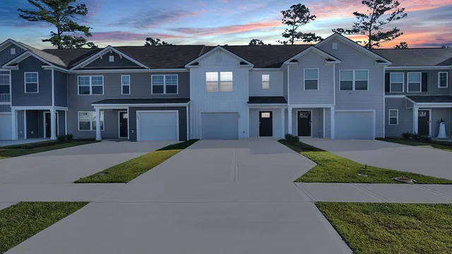 $325,900 | 160 Haventree Court, Summerville, SC 29486