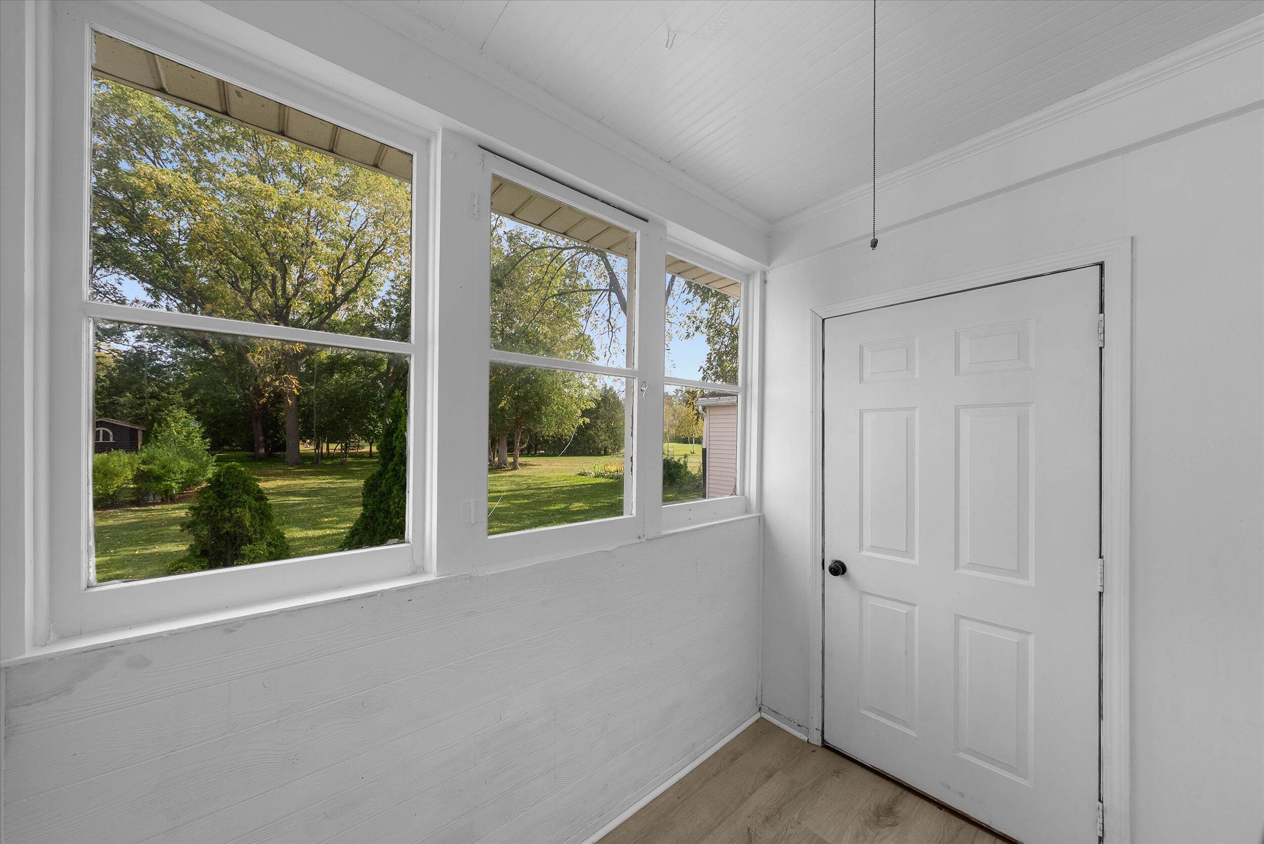 110 Maple Street Belgium, WI 53004 - Photo 20 of 27 03-Side Entrance