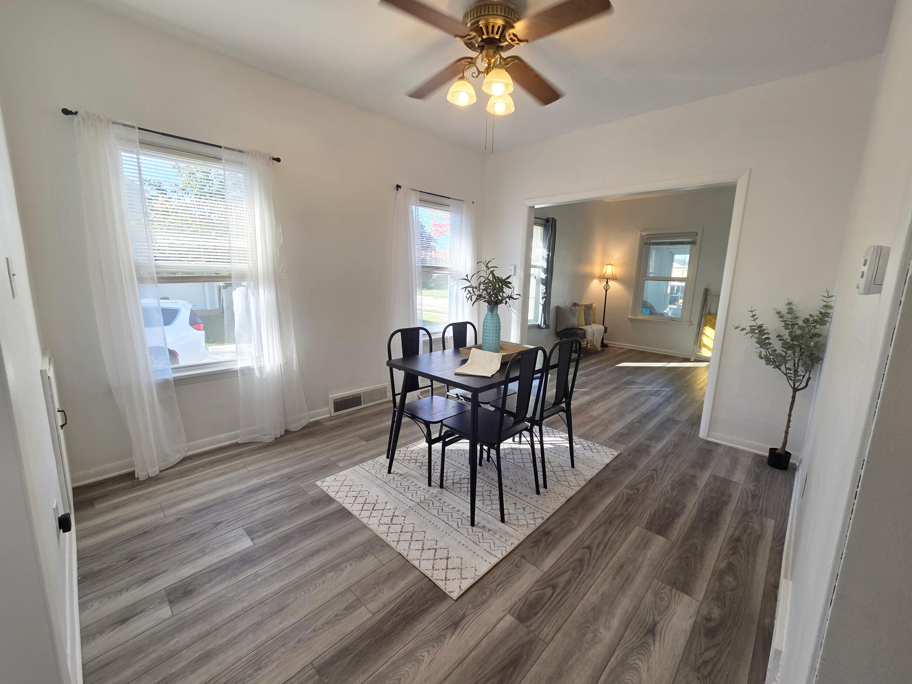 110 Maple Street Belgium, WI 53004 - Photo 2 of 27 Lumii_20251020_102704736