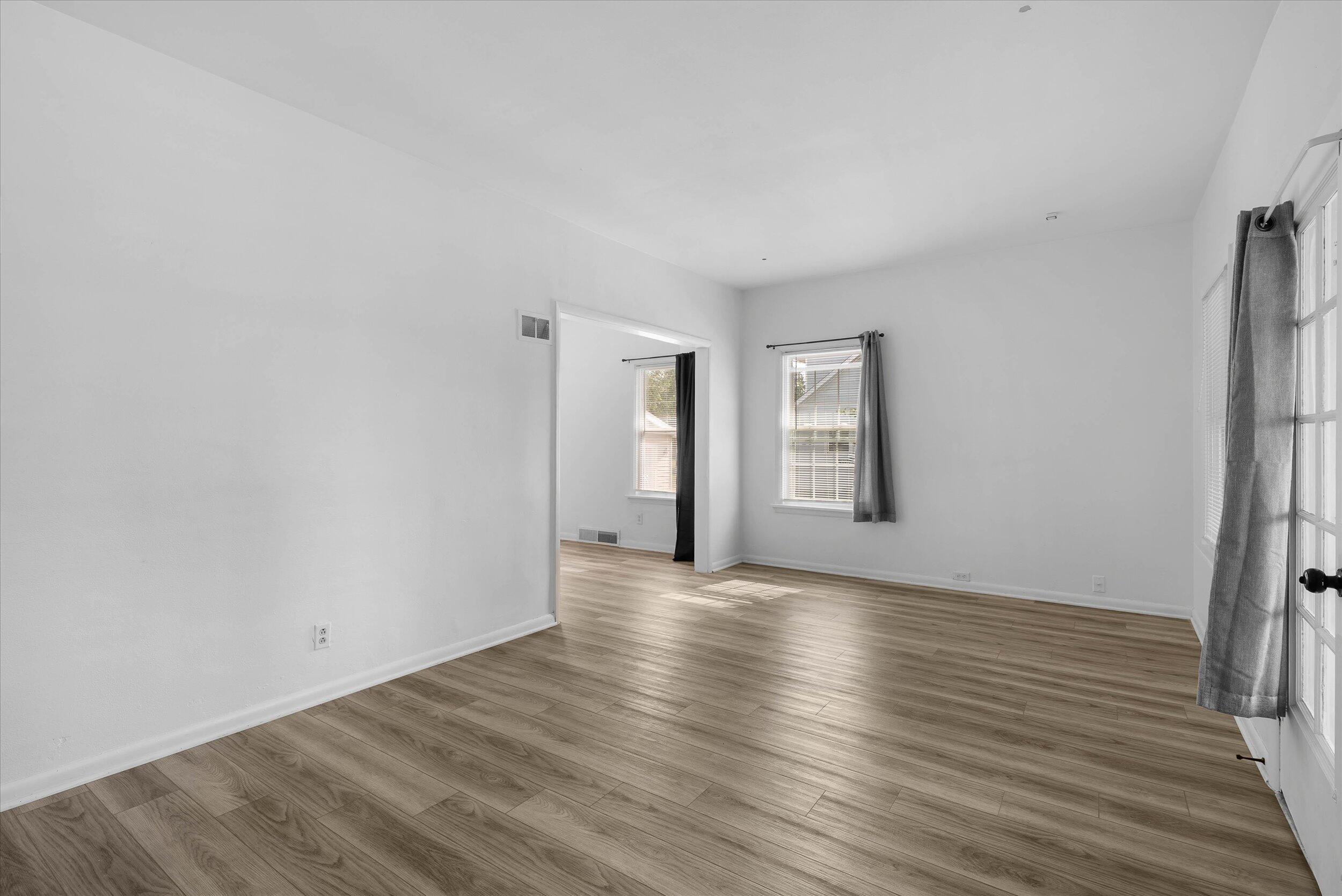 110 Maple Street Belgium, WI 53004 - Photo 21 of 27 15-Living Room
