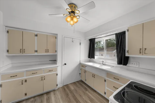 $200,000 | 110 Maple Street, Belgium, WI 53004