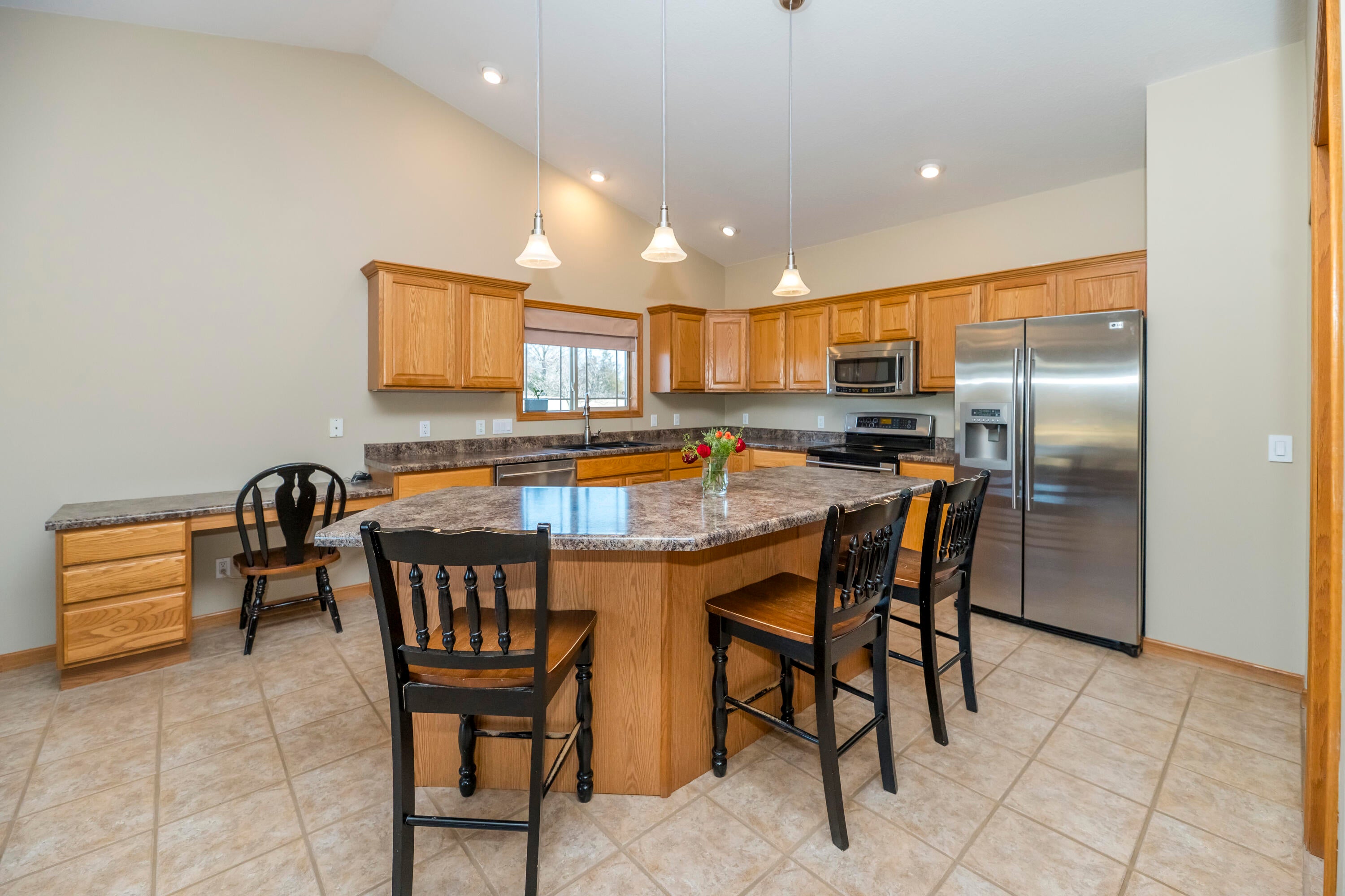 9325 East St Charles Road Columbia, MO 65202 - Photo 8 of 42 Gallery Image 8