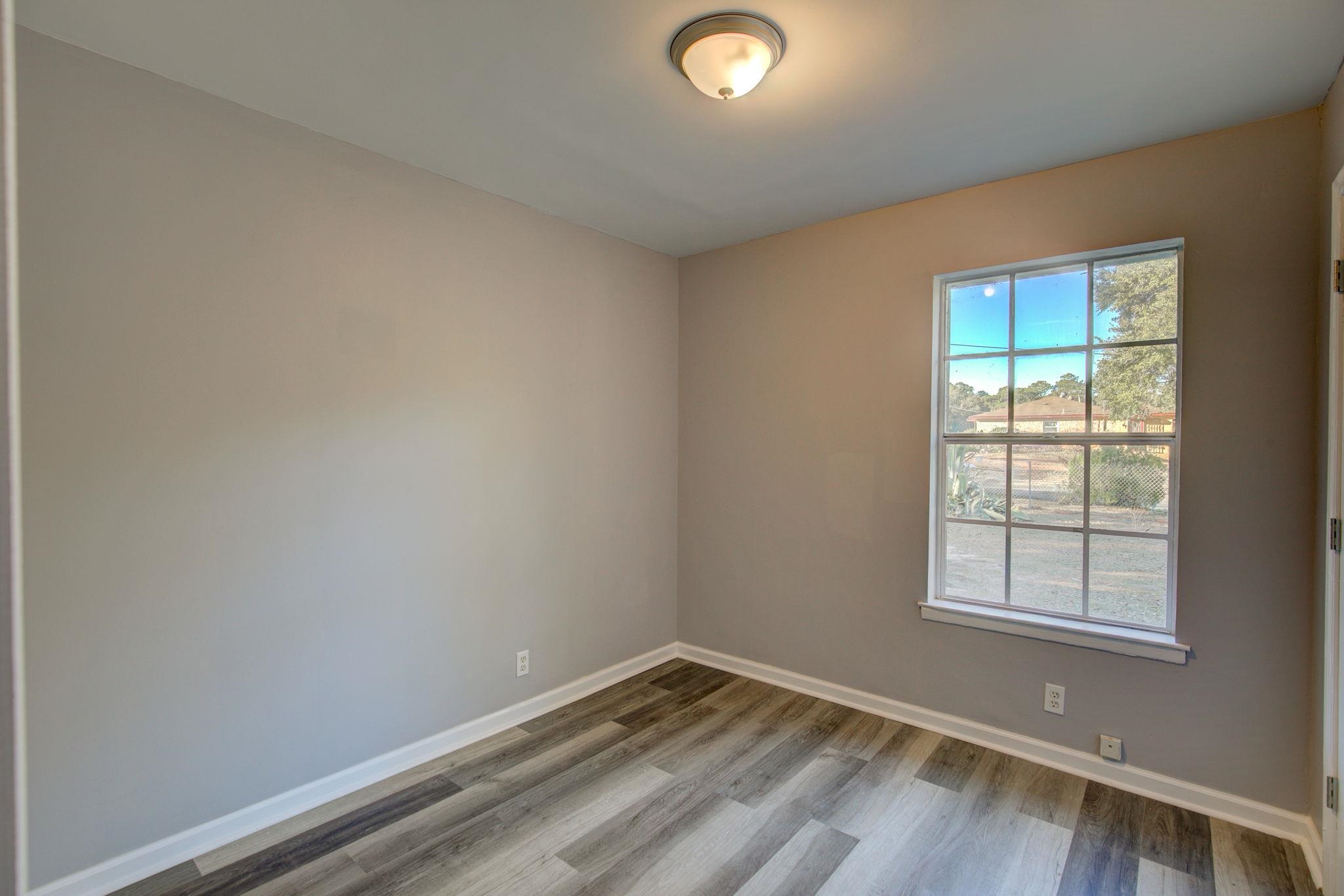 1408 Warren Drive Daphne, AL 36526 - Photo 16 of 22 Bedroom 3
