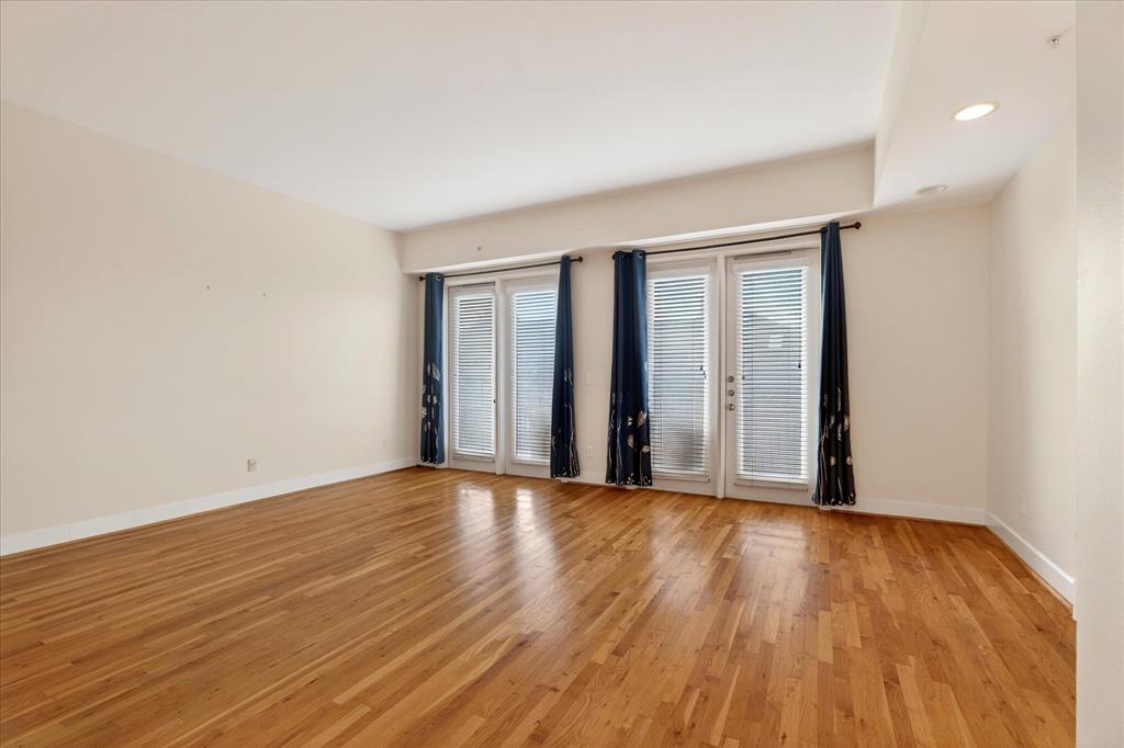 5055 Addison Circle, Unit 409 Addison, TX 75001 - Photo 12 of 37