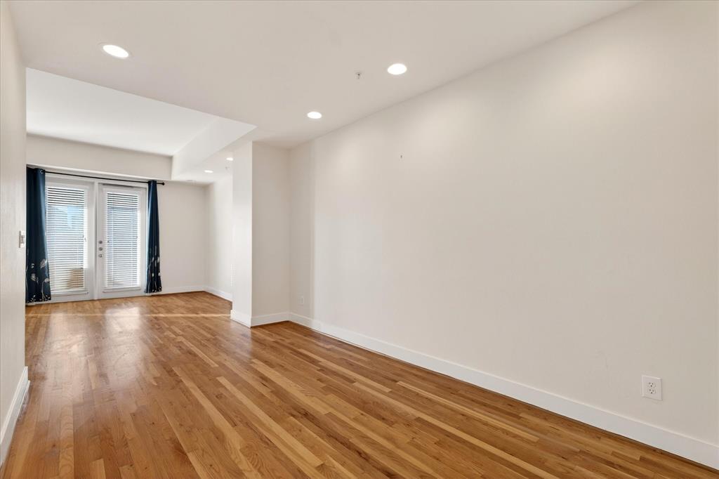 5055 Addison Circle, Unit 409 Addison, TX 75001 - Photo 16 of 37