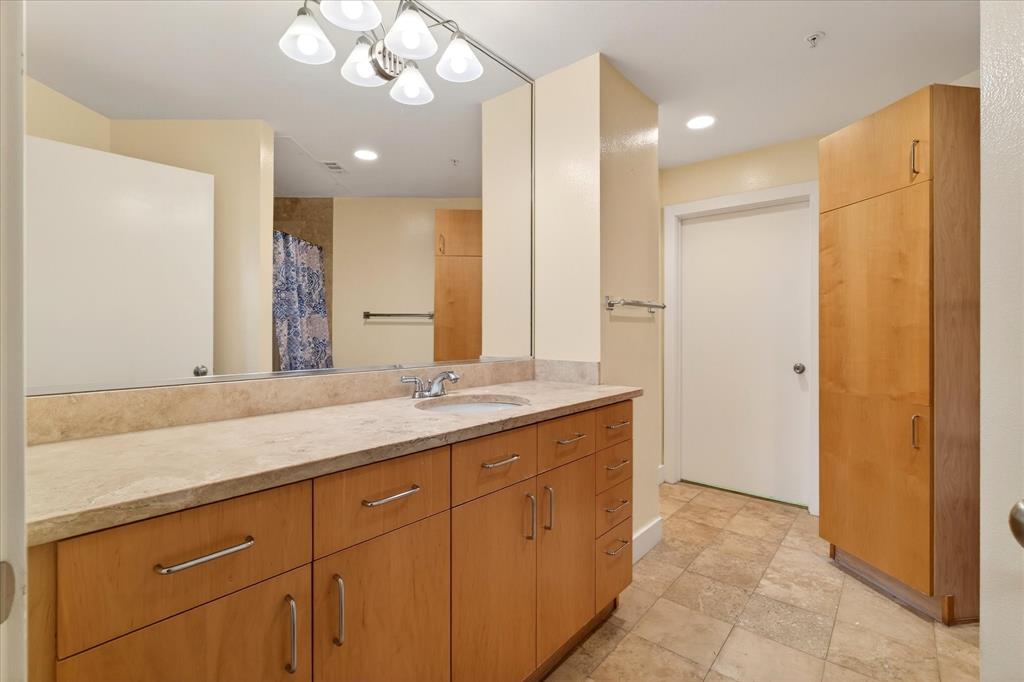 5055 Addison Circle, Unit 409 Addison, TX 75001 - Photo 7 of 37