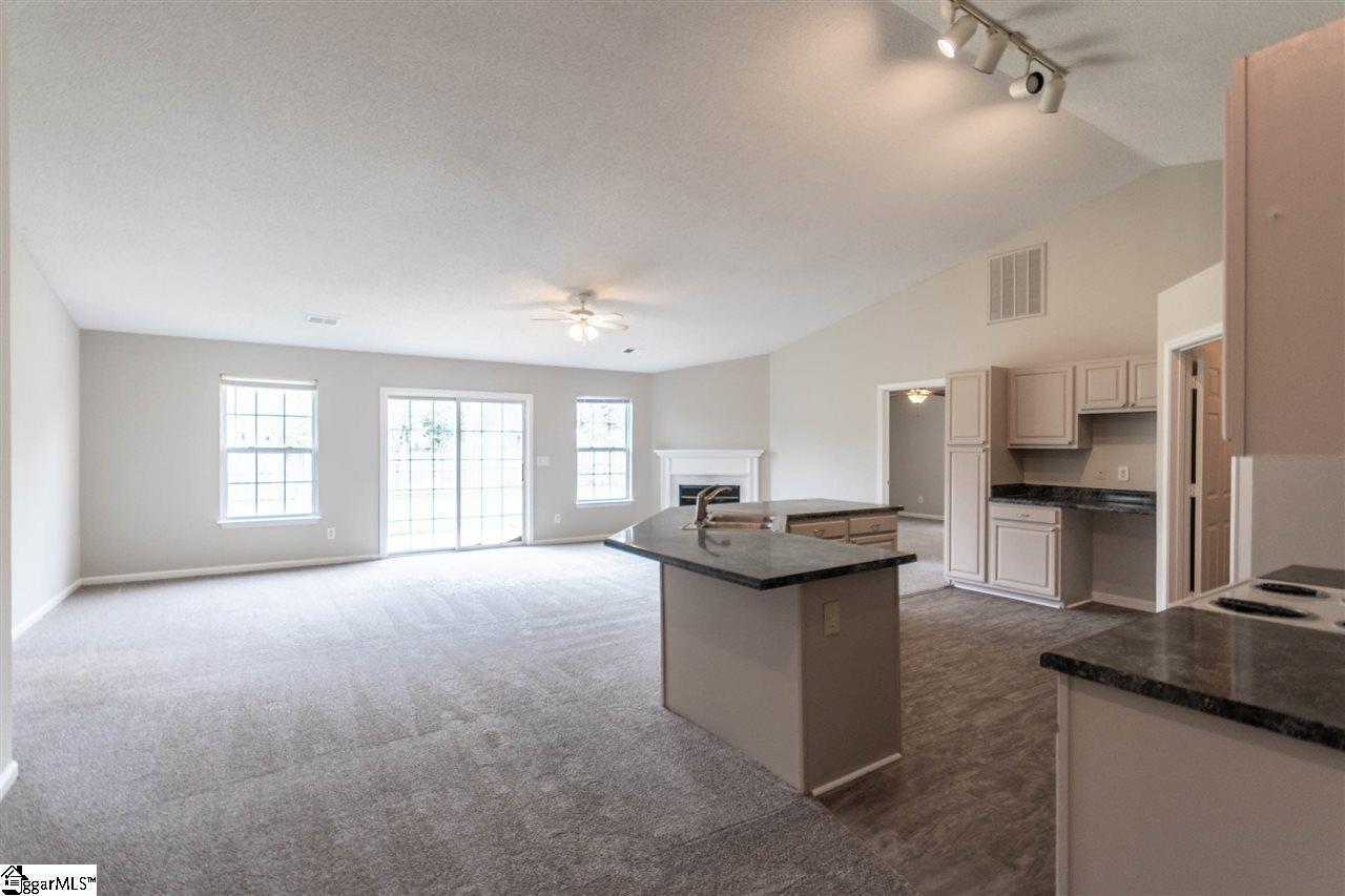 2011 Small Meadows Court Fountain Inn, SC 29644 - Photo 3 of 21 Gallery Image 3
