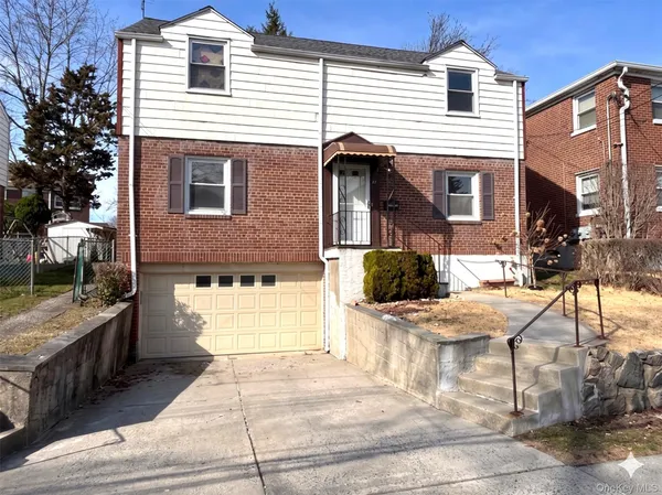 $4,200 | 14 Chamberlain Avenue, Unit 1, Yonkers, NY 10704