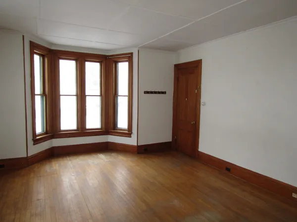 $350,000 | 112 South Main Street, St. Albans, VT 05478