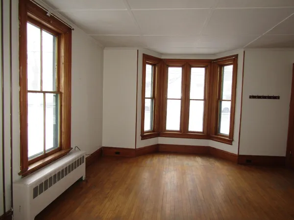 $350,000 | 112 South Main Street, St. Albans, VT 05478