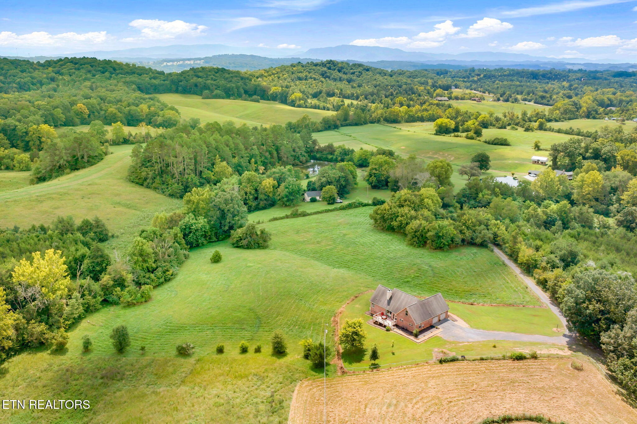 427 Hardin Road Kodak, TN 37764 - Photo 51 of 60 54-web-or-mls-430 Basswood Lane-4