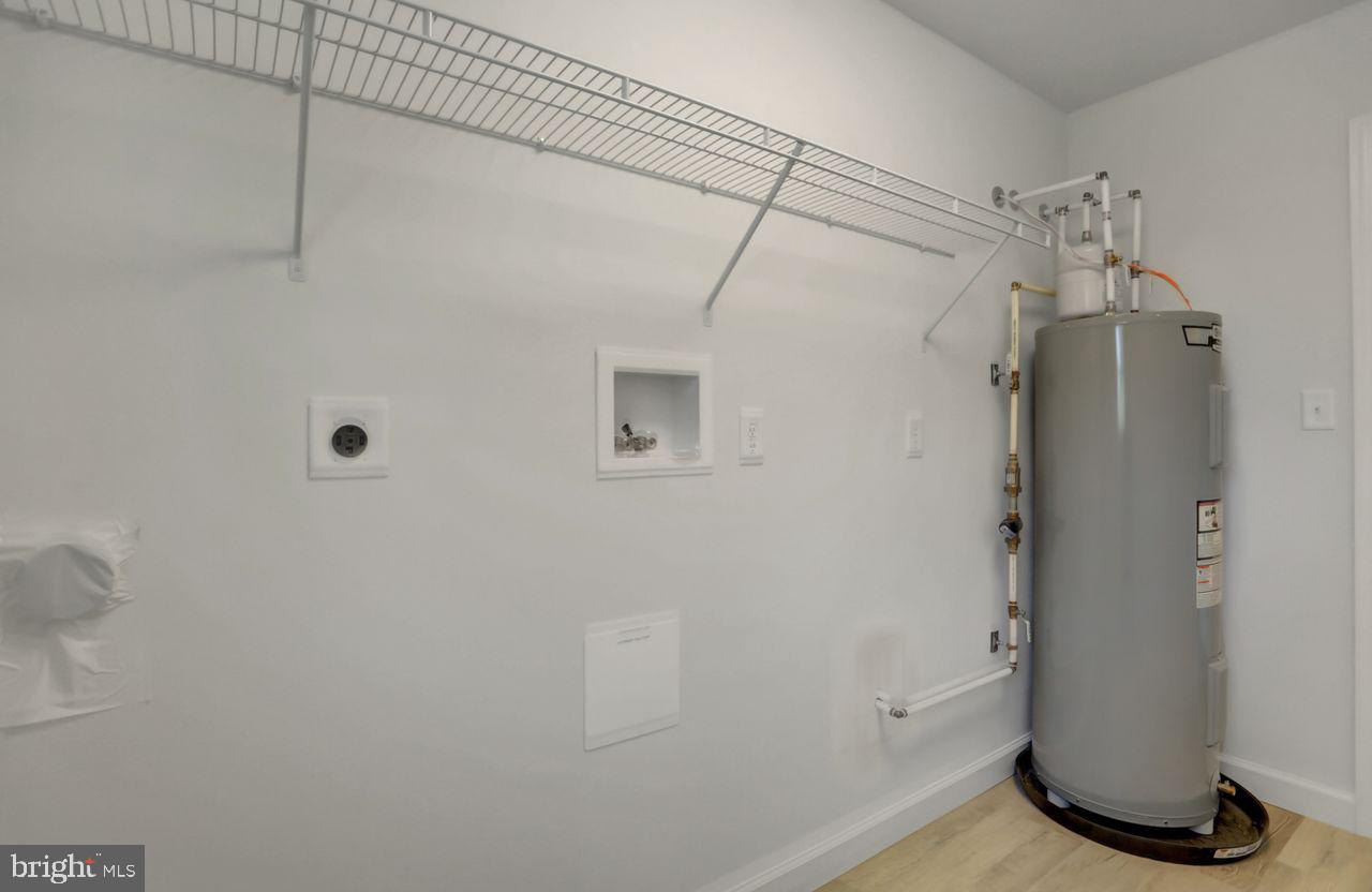 2682 Falling Spring Road Chambersburg, PA 17202 - Photo 16 of 32 Laundry room
