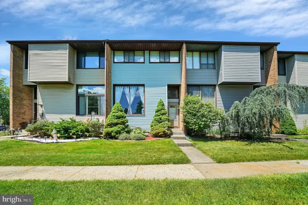 $370,000 | 363 Iverson Place, Hightstown, NJ 08520