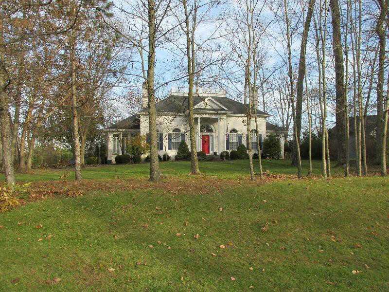 4280 Moss Point Lane Springfield, OH 45504 - Photo 2 of 22