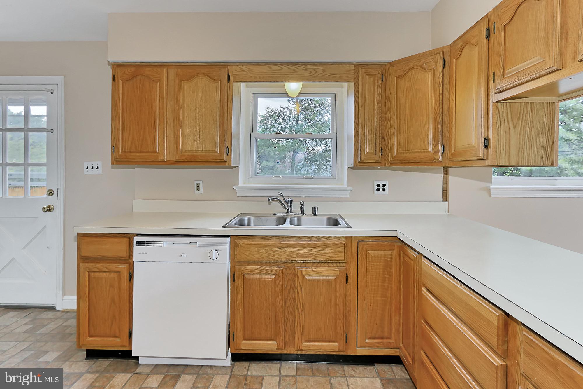6019 Grayson Street Springfield, VA 22150 - Photo 14 of 40