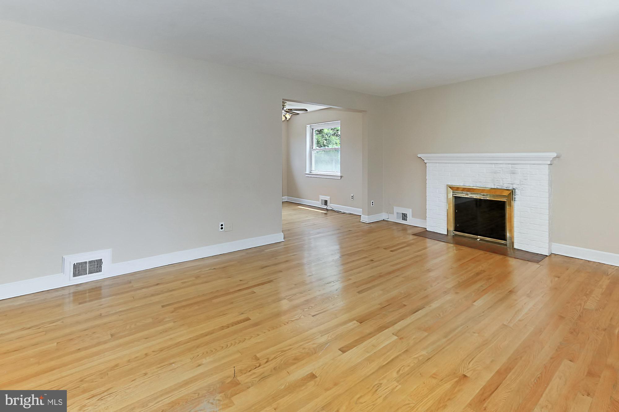 6019 Grayson Street Springfield, VA 22150 - Photo 7 of 40