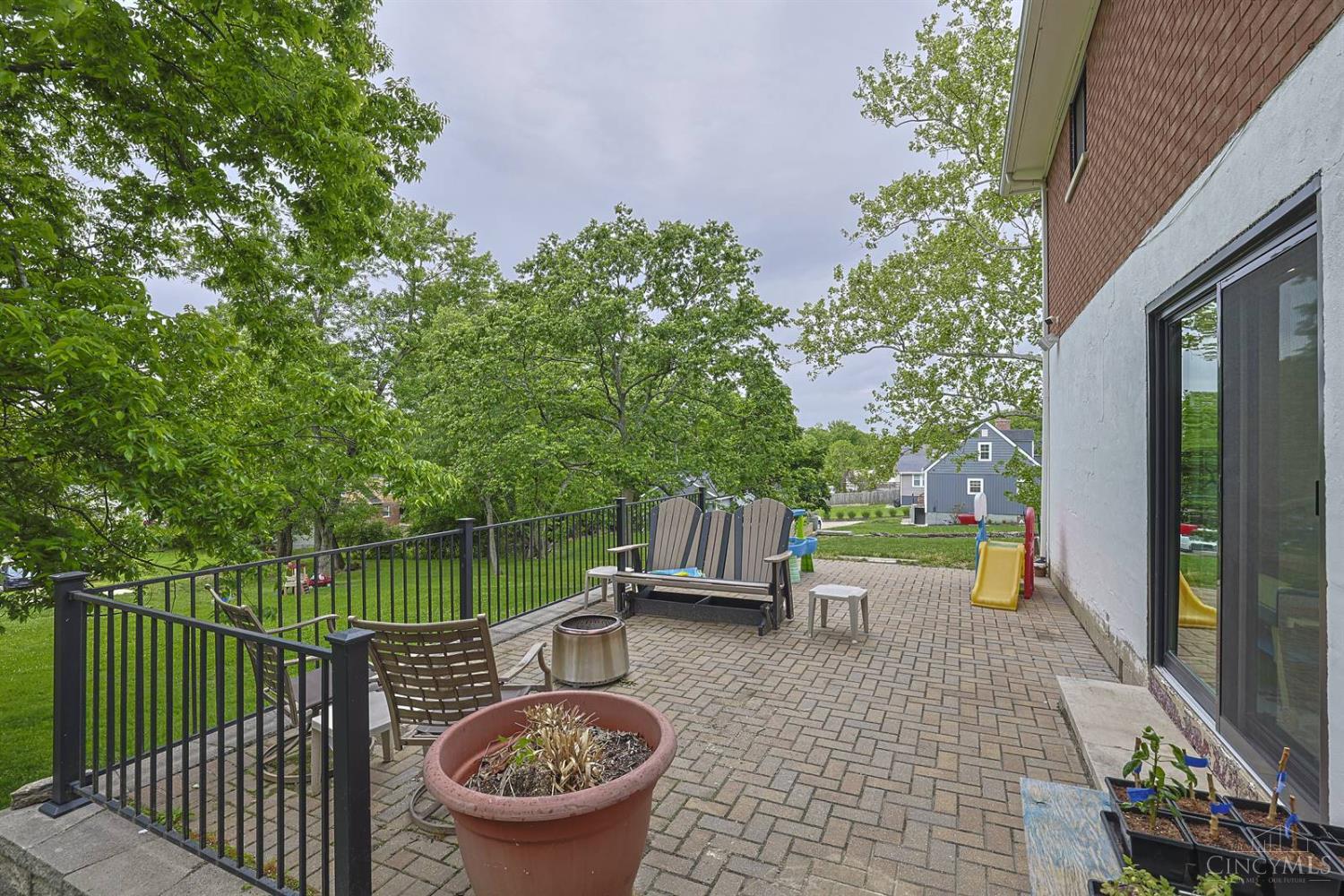 5801 Maphet Street Cincinnati, OH 45227 - Photo 32 of 42
