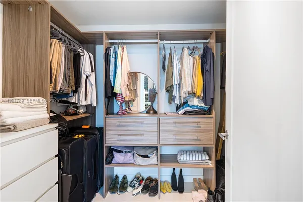 $6,000 | 601 Northeast 27th Street, Unit 1007, Miami, FL 33137