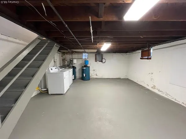 a view of a storage & utility room