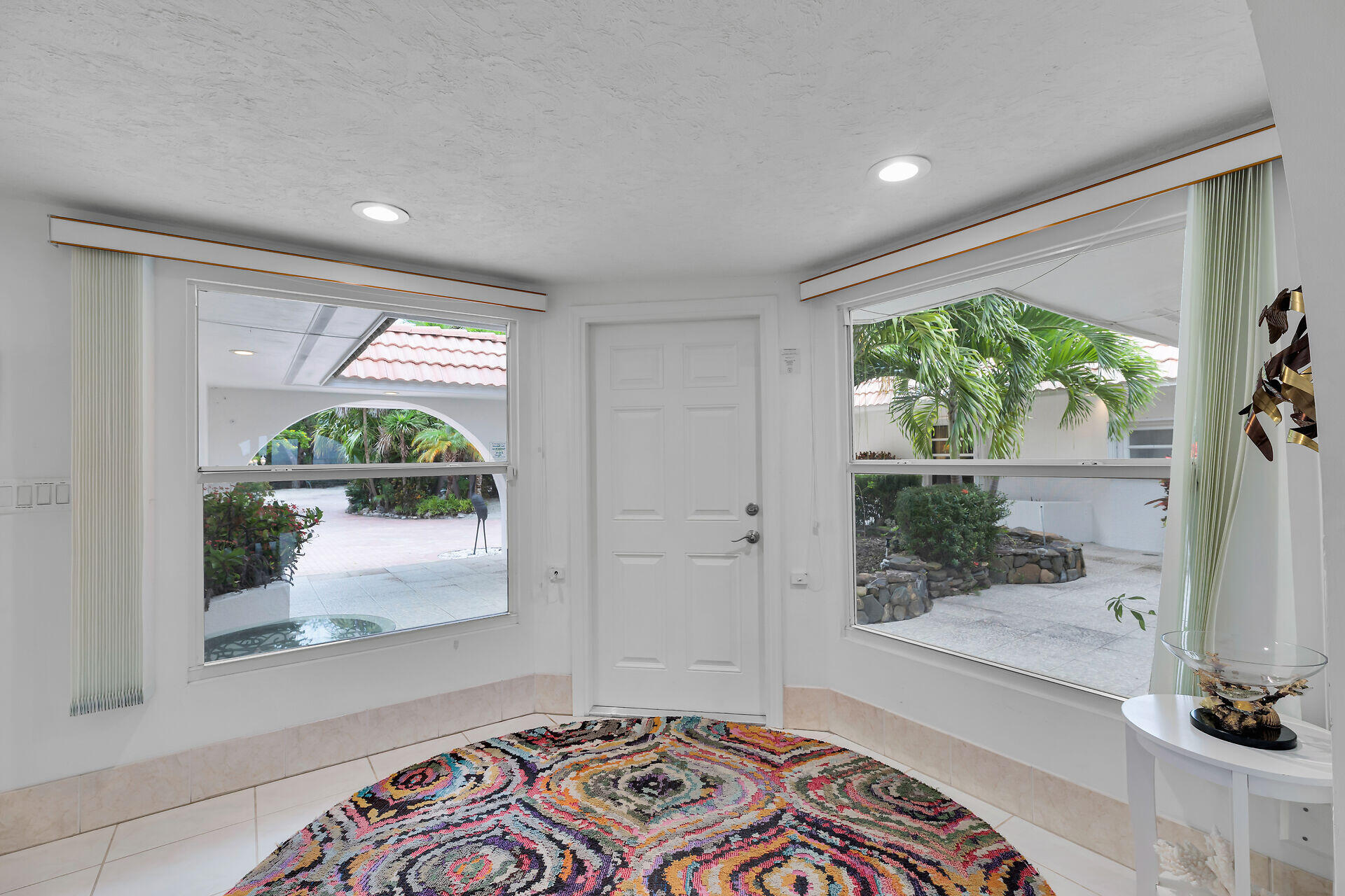 1590 Pelican Road Marathon, FL 33050 - Photo 35 of 81 Main home foyer