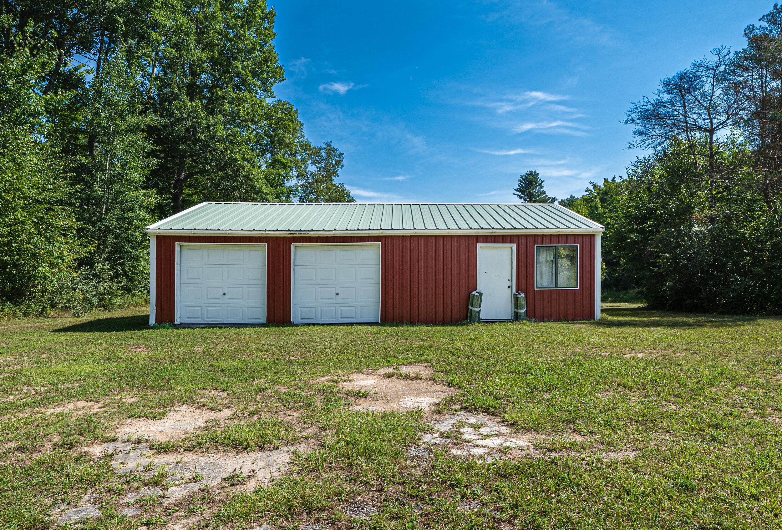 16406 9 Mile Road Reed City, MI 49677 - Photo 12 of 41 Pole Barn