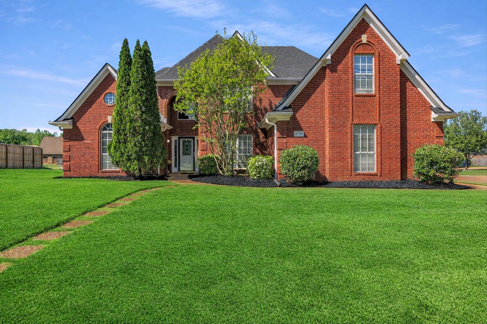 6700 Beagle Lane Bartlett, TN 38002 - Photo 2 of 39