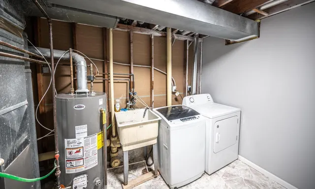 $225,000 | 2321 Pond Avenue East, Maplewood, MN 55119