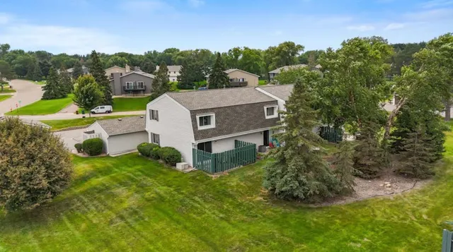 $225,000 | 2321 Pond Avenue East, Maplewood, MN 55119