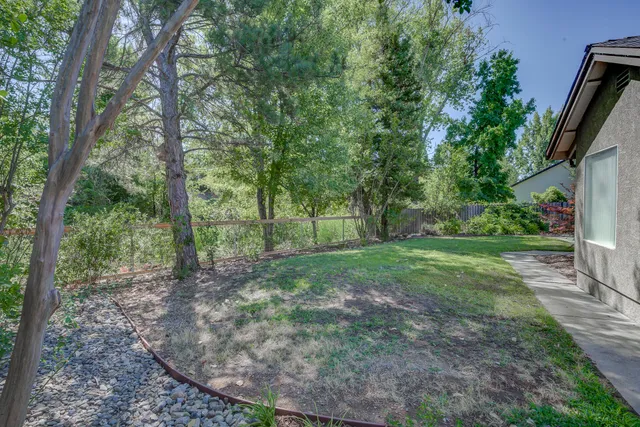 $484,900 | 1633 Wee Burn Court, Redding, CA 96003