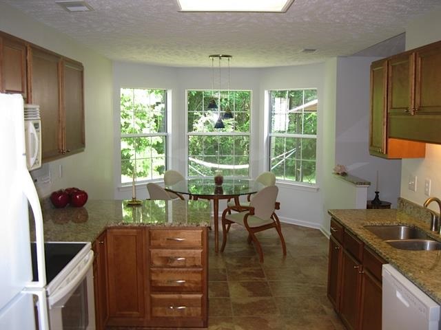 36 Reef Run Road Pawleys Island, SC 29585 - Photo 10 of 25 Gallery Image 10