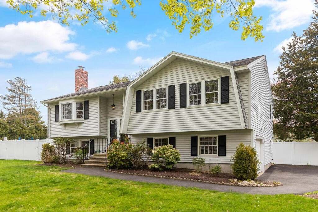 16 Independence Road Bedford, MA 01730 - Photo 1 of 1 Gallery Image 1