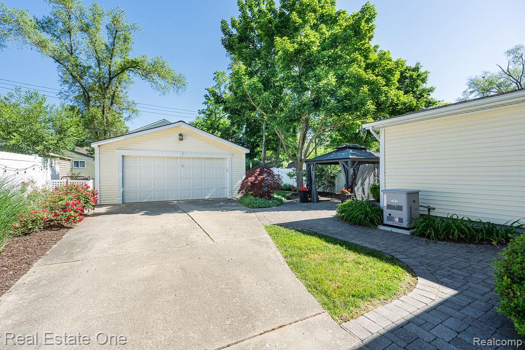 508 Quarter Street Rochester, MI 48307 - Photo 23 of 29