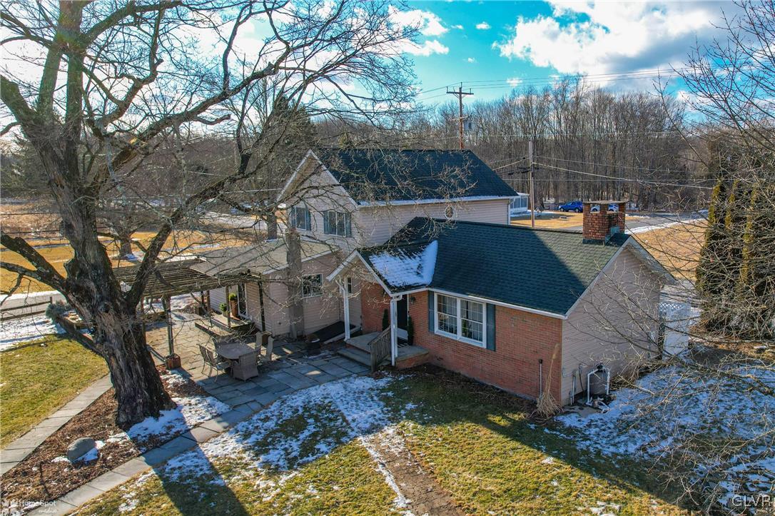 1246 Beaver Valley Road Stroudsburg, PA 18360 - Photo 4 of 42