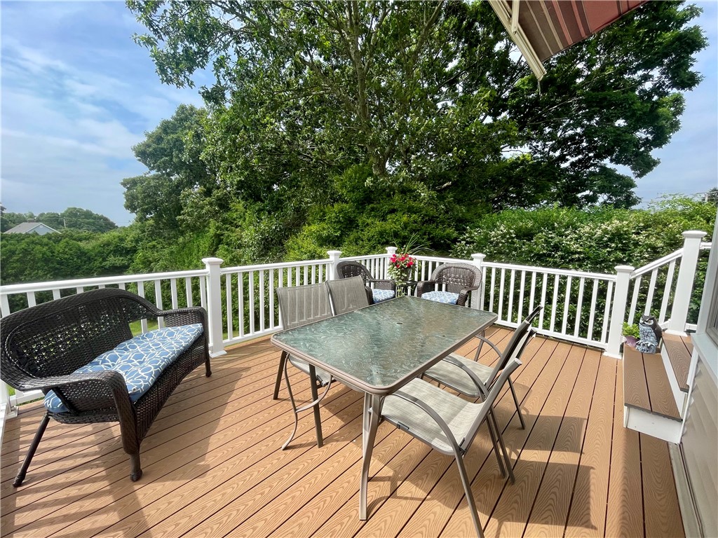 9 Reed Drive Westerly, RI 02891 - Photo 6 of 40