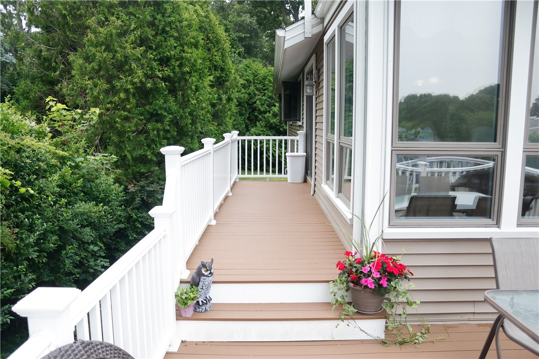 9 Reed Drive Westerly, RI 02891 - Photo 8 of 40