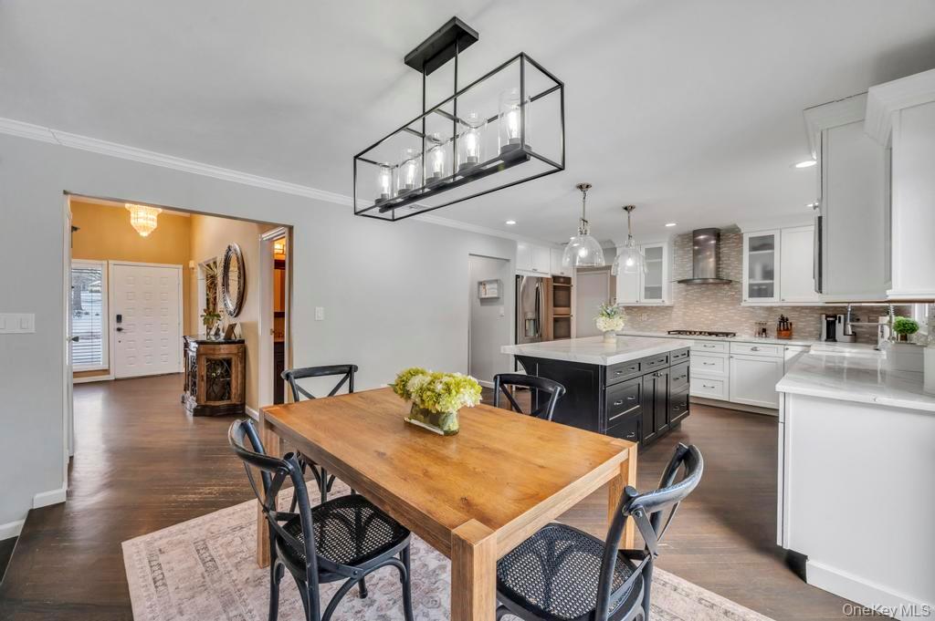 4 Long Meadow Road Commack, NY 11725 - Photo 15 of 45