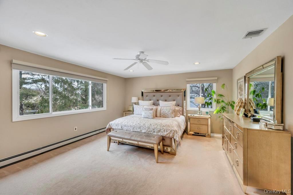 4 Long Meadow Road Commack, NY 11725 - Photo 35 of 45