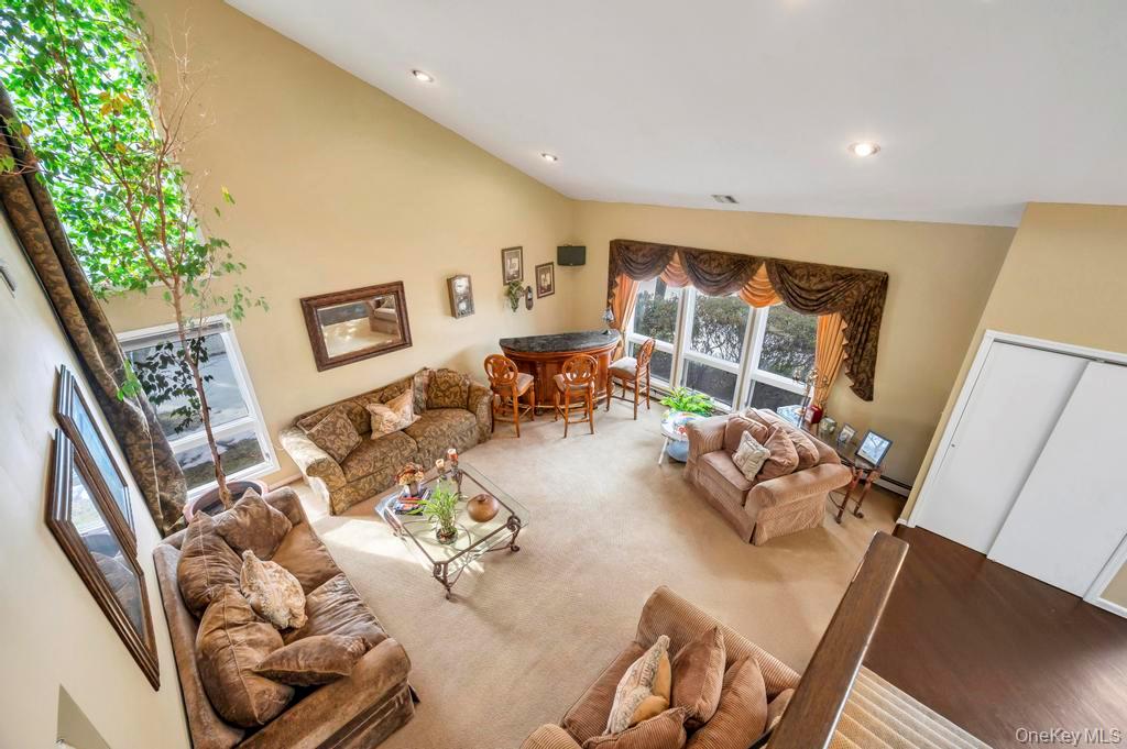 4 Long Meadow Road Commack, NY 11725 - Photo 6 of 45