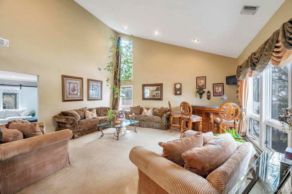 4 Long Meadow Road Commack, NY 11725 - Photo 7 of 45